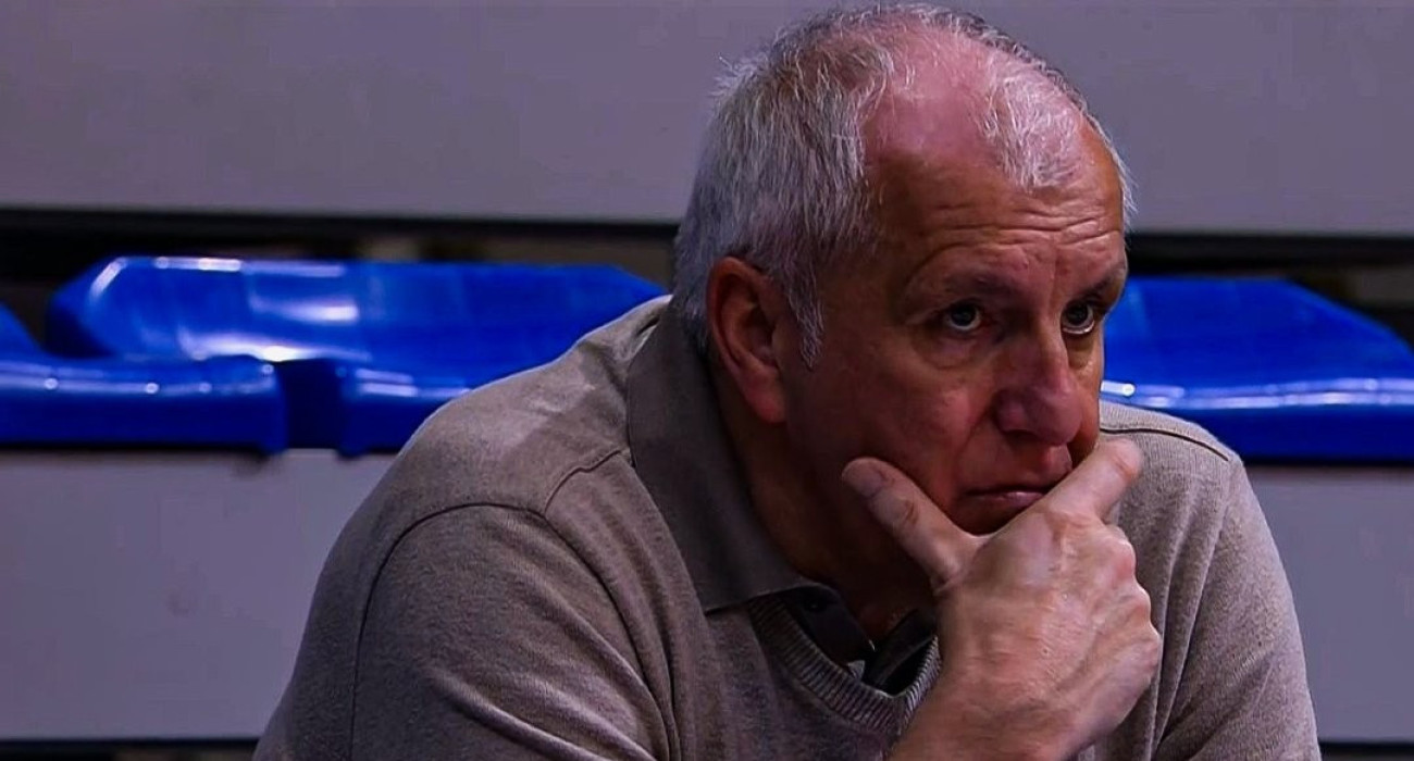 Ο Ζέλικο Ομπράντοβιτς παρακολουθεί δια ζώσης το Μακάμπι-Χάποελ / Screenshot