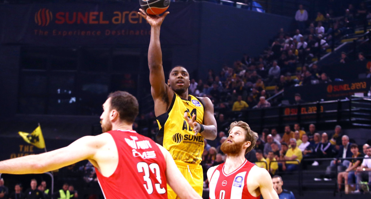 Ο Φρανκ ΜπάρτλεΪ - Πηγή: Intime