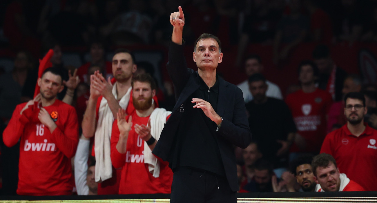 Ο Γιώργος Μπαρτζώκας στην αναμέτρηση του Ολυμπιακού απέναντι στη Μονακό / Πηγή: InTime