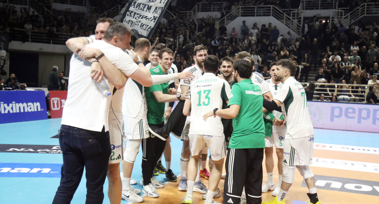 Οι παίκτες του Παναθηναϊκού πανηγυρίζουν την κατάκτηση του πρωταθλήματος / Πηγή: InTime