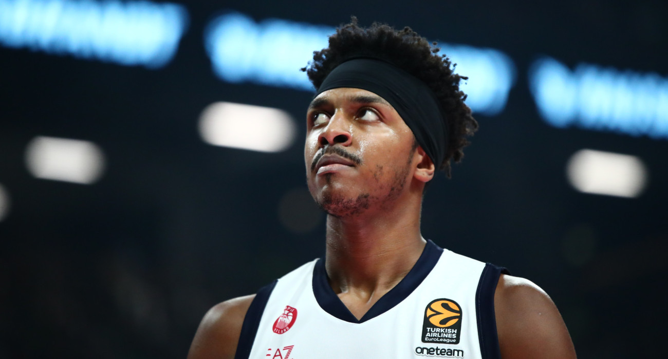 Ο Ζακ ΛεΝτέι με τη φανέλα της Αρμάνι Μιλάνο / πηγή: eurokinissi