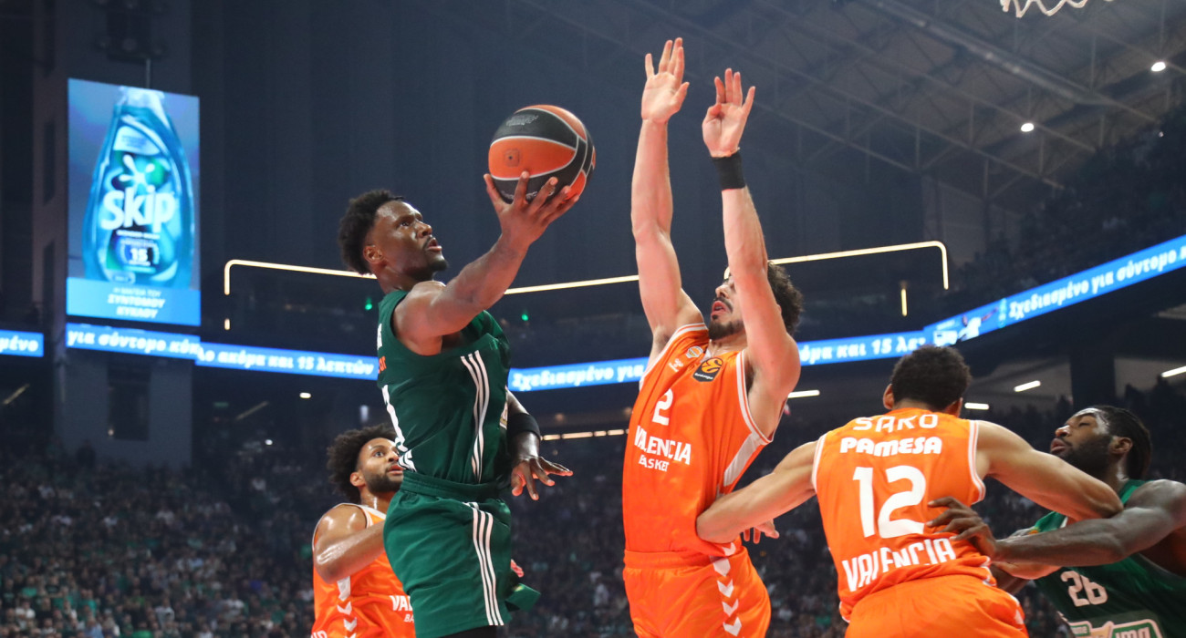 Ο Χέιζ Ντέιβις στο Game 3 απέναντι στη Βαλένθια / πηγή: EUROKINISSI