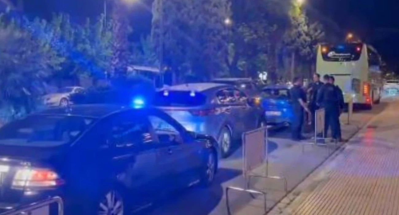 Ισχυρά αστυνομικά μέτρα έξω από το ξενοδοχείο της Βαλένθια στην Αθήνα / PrintScreen