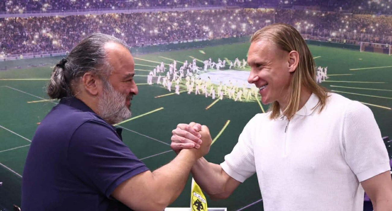 Μάριος Ηλιόπουλος και Ντομαγκόι Βίντα σφίγγουν τα χεριά