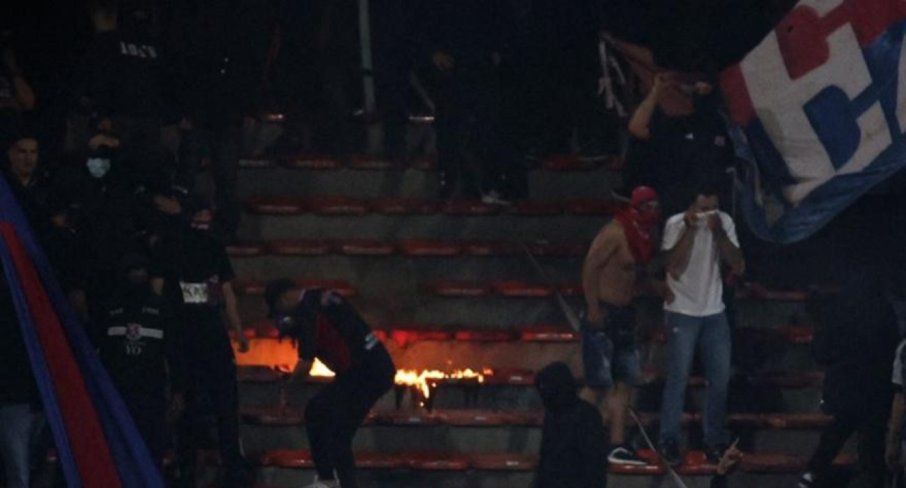 Σκηνές από όσα προκλήθηκαν στον αγώνα του Copa Libertadores / Screenshot