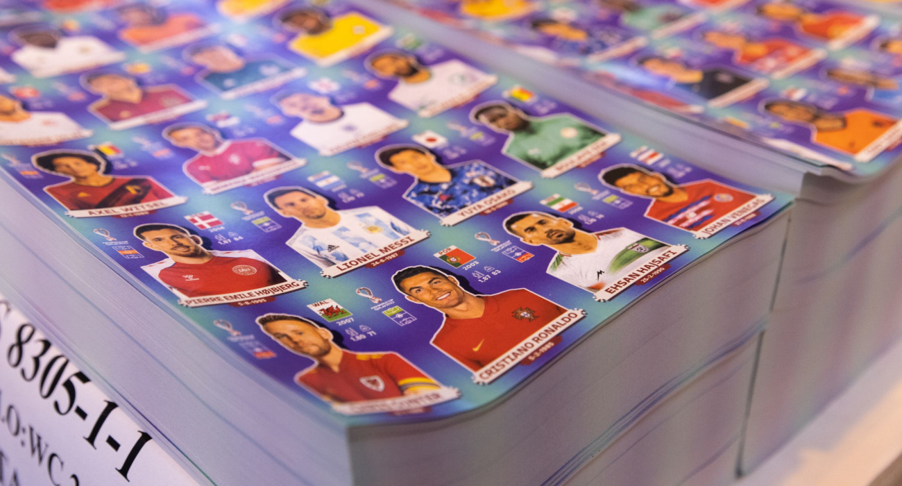 Έτοιμοι για ακόμα μία... μεγάλη πρόκληση είναι οι συλλέκτες της Panini, ενόψει του Μουντιάλ / Πηγή: Photo by Alexandre Schneider/Getty Images