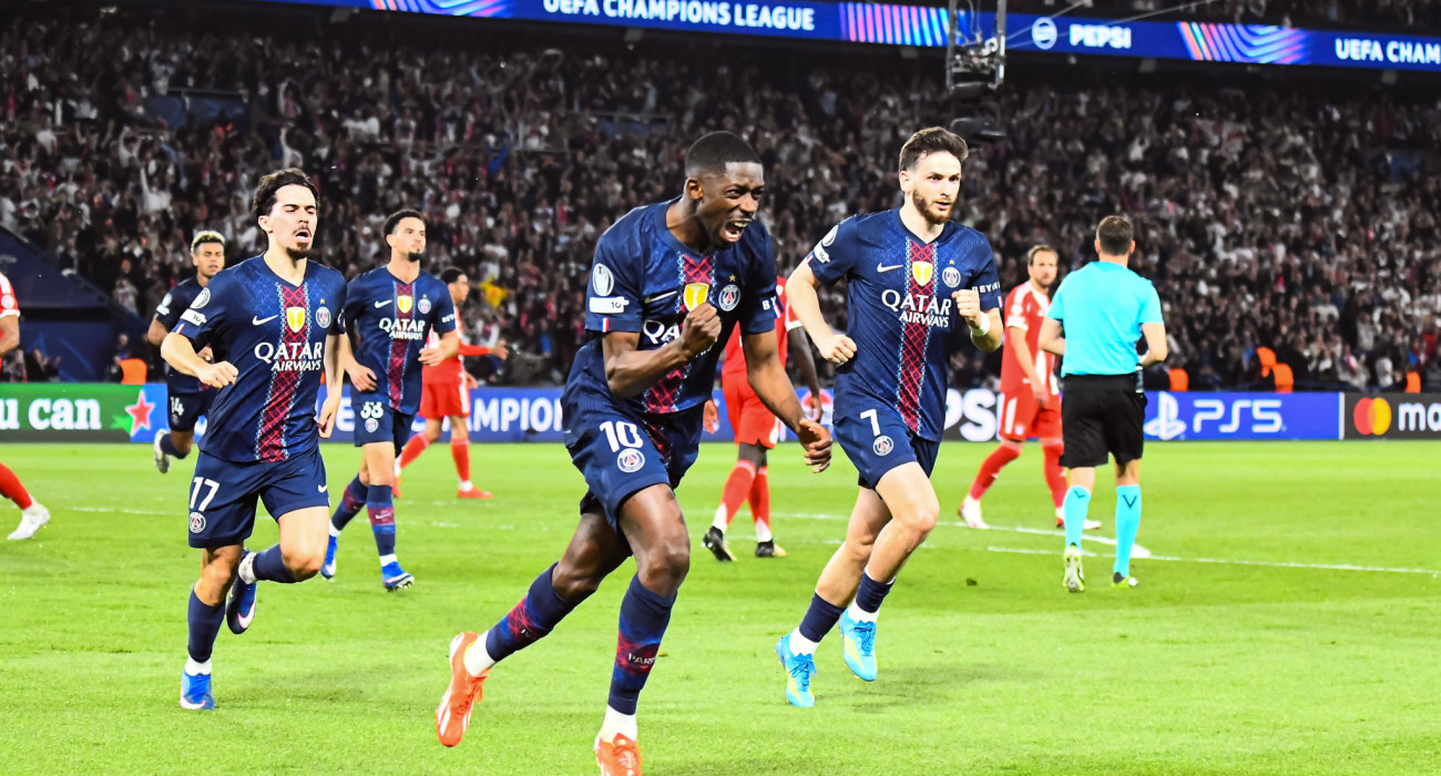 Ο Ουσμάν Ντεμπελέ πανηγυρίζει ακόμη ένα γκολ με τη φανέλα της Παρί Σεν Ζερμέν / Πηγή: Imago