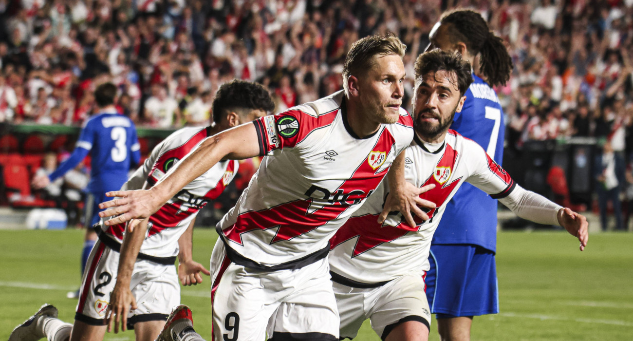 Ο Αλεμάο πανηγυρίζει το γκολ του στο Βαγιεκάνο-Στρασμπούρ / Πηγή: Imago