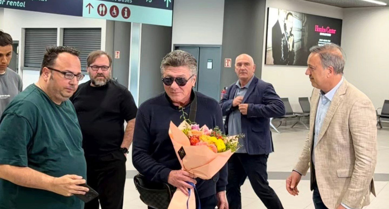 Ο Βάλτερ Ματσάρι στην άφιξή του στη Θεσσαλονίκη