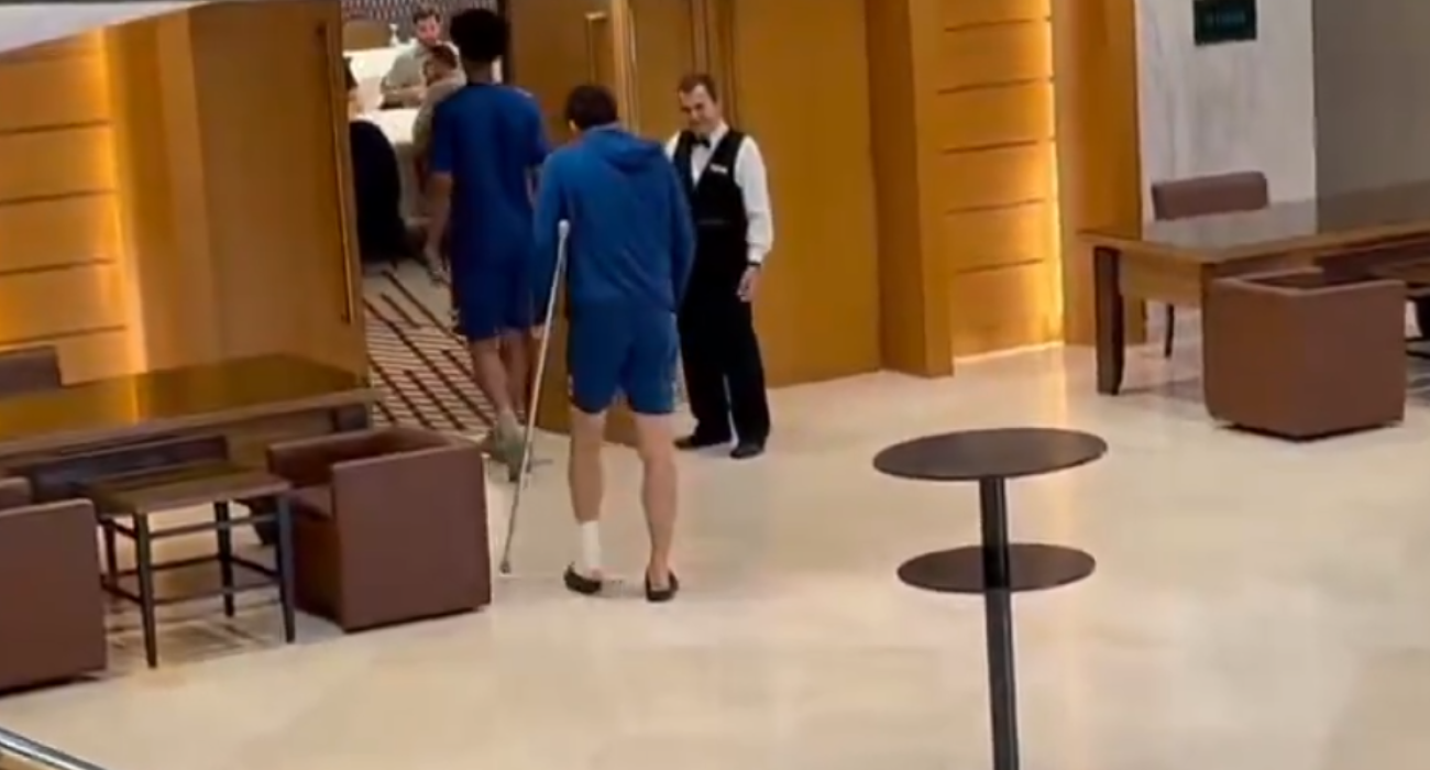Ο Πουέρτο περπατάει με πατερίτσες μετά τον τραυματισμό του