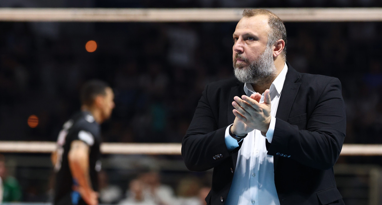 Ο Βαλάντης Μαμάης  στον αγώνα του ΠΑΟΚ με τον Παναθηναϊκό στη Novibet Volley League / Πηγή: Eurokinissi