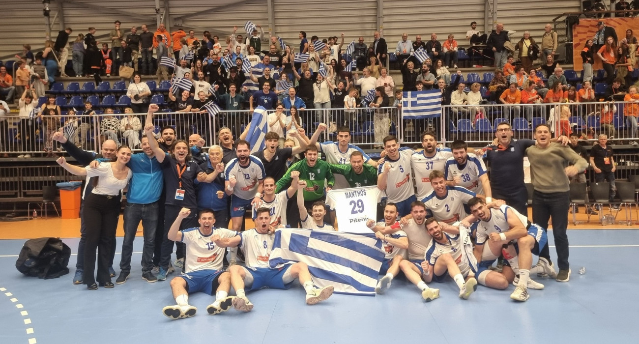 H Εθνική ανδρών πανηγυρίζει την πρόκριση στα τελικά του Παγκοσμίου του 2027 / Πηγή: OXE