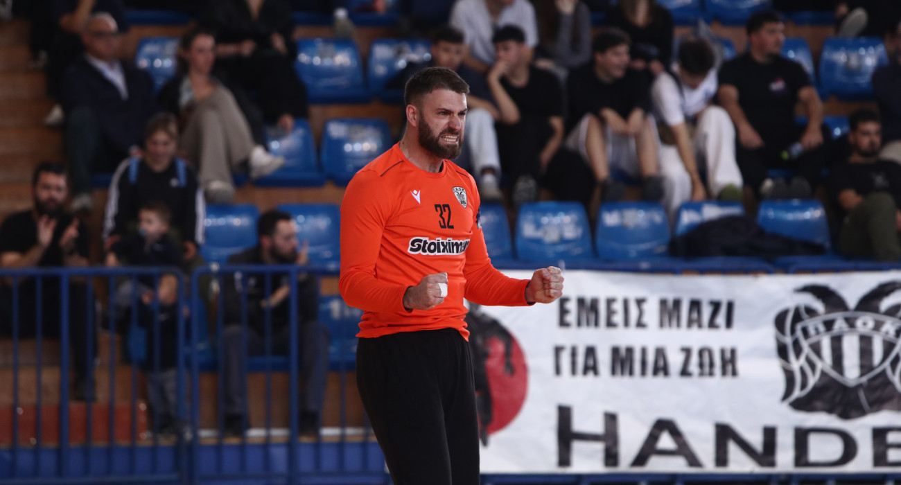 Ο Ίγκορ Άρσιτς πανηγυρίζει στον αγώνα του ΠΑΟΚ με την ΑΕΚ / Πηγή: Eurokinissi