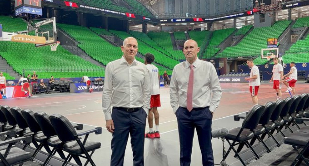 Ο αδερφοί Αγγελόπουλοι στο T-Center, Πηγή: Olympiacos BC