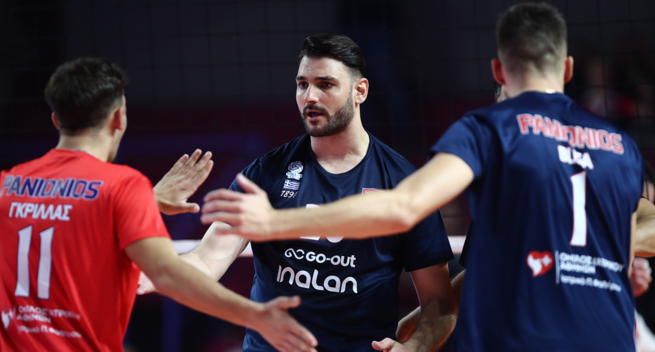 Ο Αχιλλέας Μπάσης σε αγώνα του Πανιωνίου με τον Ολυμπιακό / Πηγή: Eurokinissi