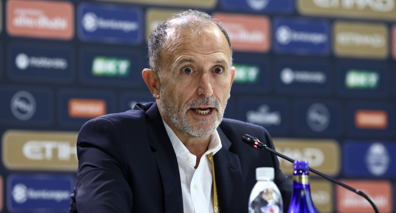 Ο Τσους Μπουένο στη συνέντευξη τύπου της EuroLeague/Πηγή: Intime