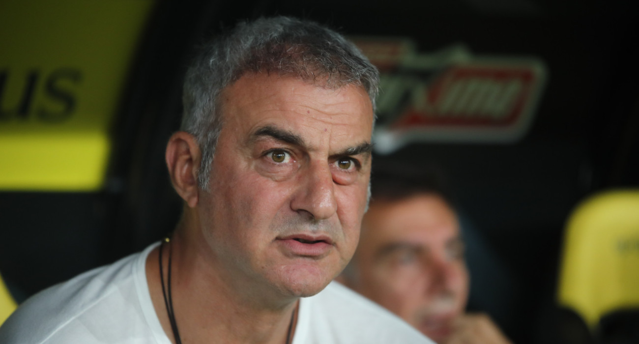 Ο Τραϊανός Δέλλας στον πάγκο της ΑΕΚ/ Πηγή: Eurokinissi