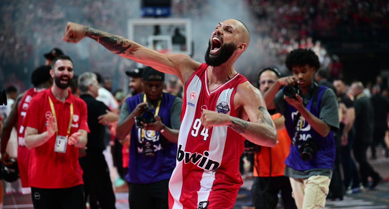 Ο Φουρνιέ πανηγυρίζει την κατάκτηση της Euroleague / Πηγή: Eurokinissi