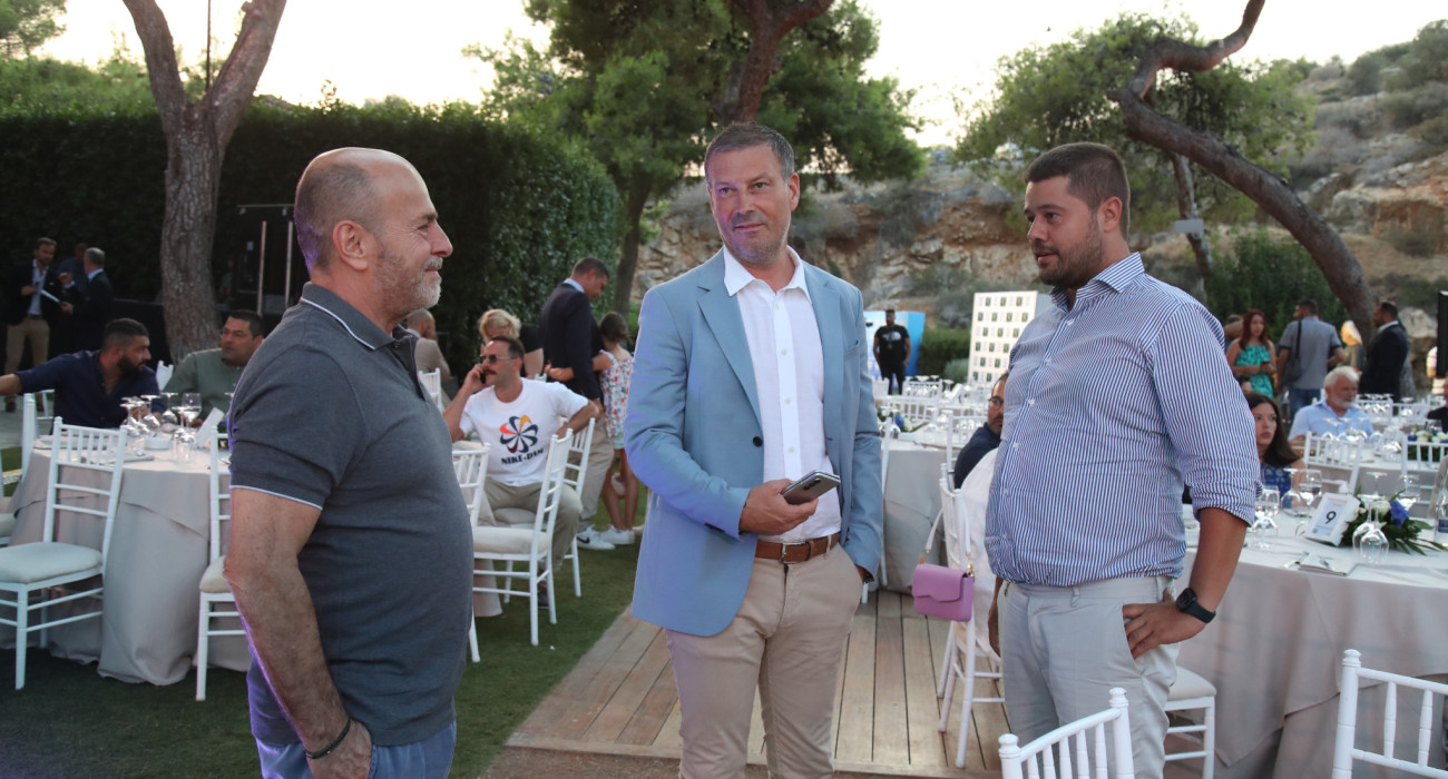Γιάννης Αλαφούζος, Κλάτενμπεργκ και Μάκης Γκαγκάτσης στη κλήρωση του πρωταθλήματος του 2022 / Πηγή: InTime