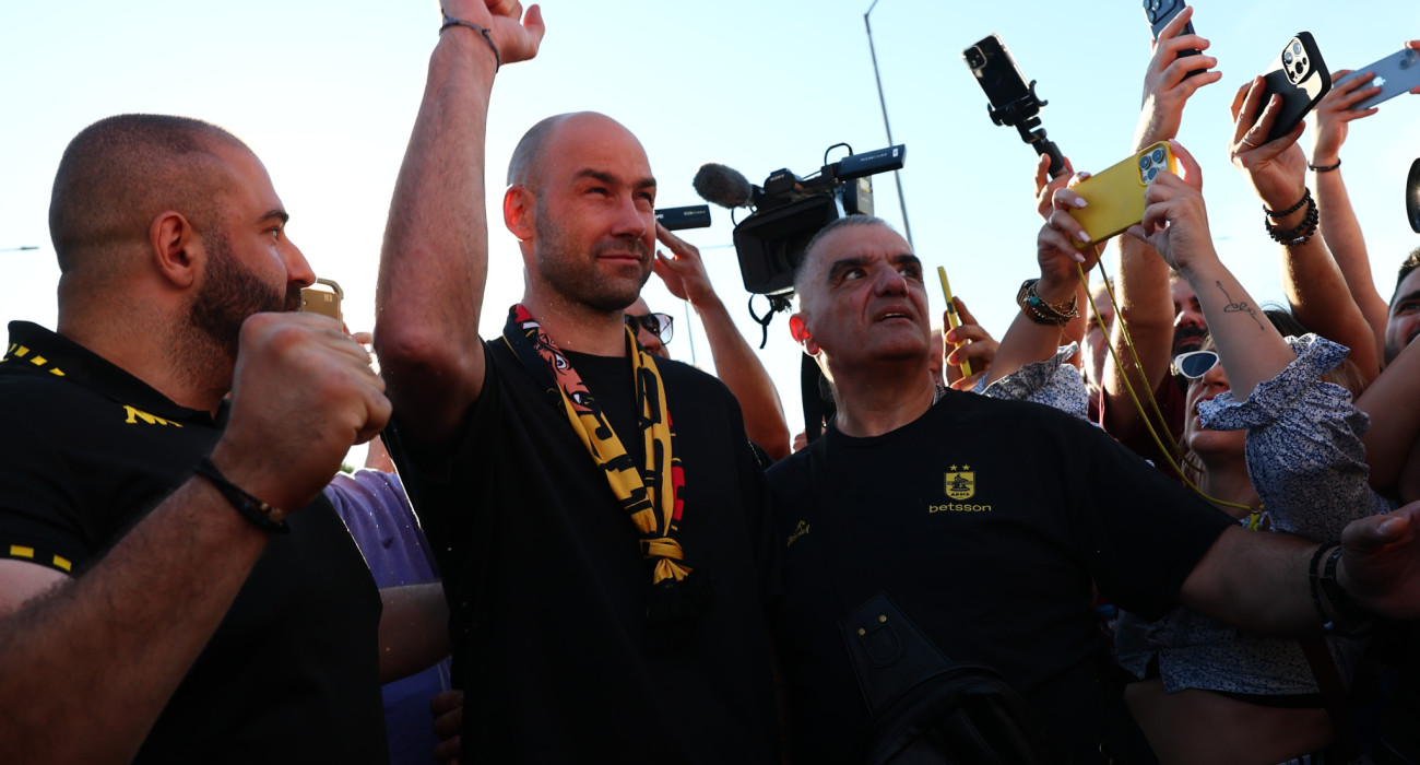 Ο Βασίλης Σπανούλης με το κασκόλ το Άρη, Πηγή: Eurokinissi