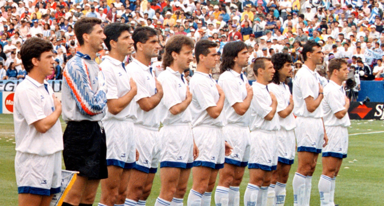 Οι Έλληνες διεθνείς στην πρεμιέρα τους το '94 με την Αργεντινή / Πηγή: Intime
