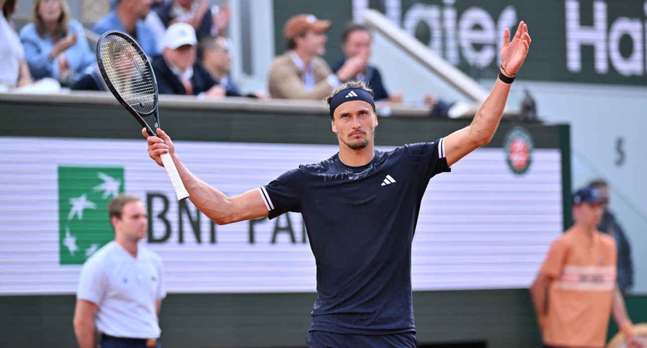 Ο Ζβέρεφ πανηγυρίζει την κατάκτηση του Roland Garros/ Πηγή: IMAGO