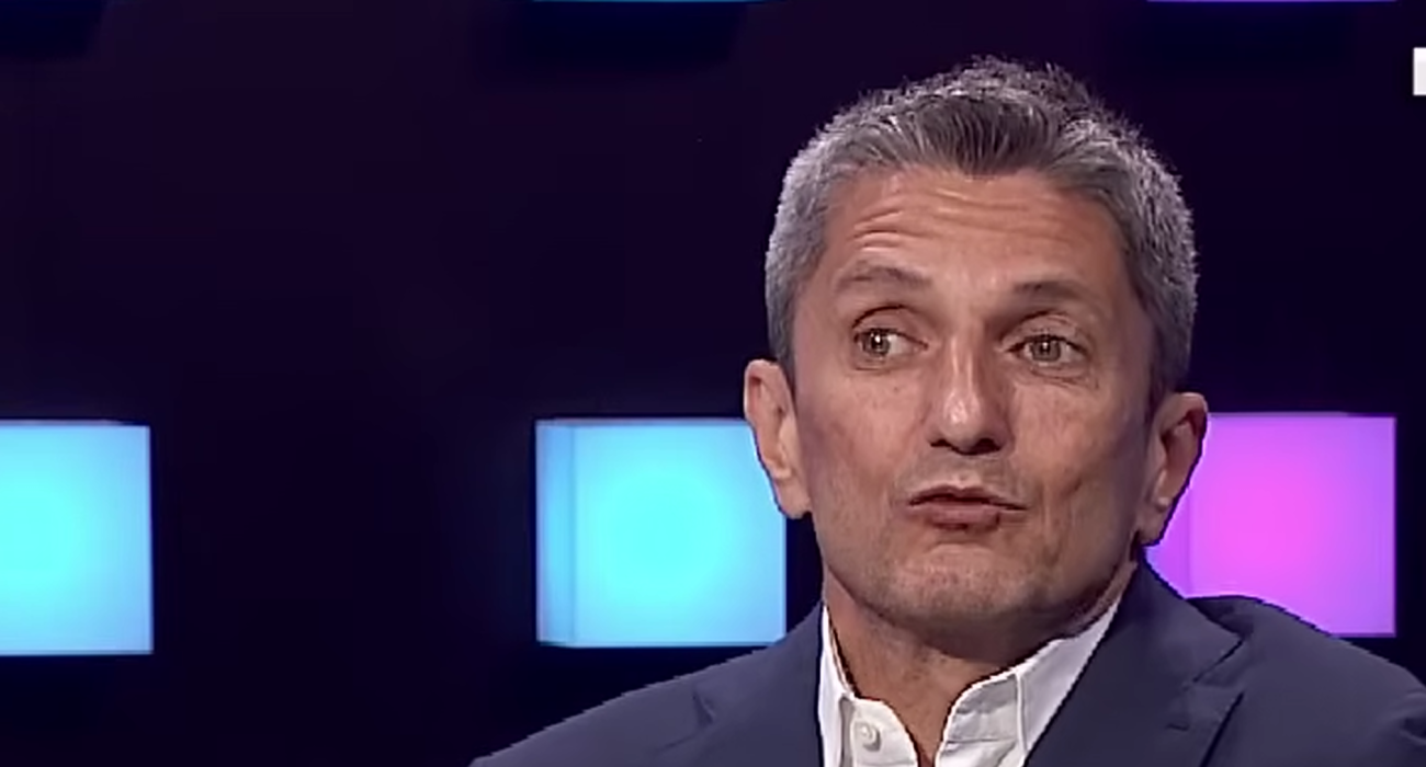 Ο Ραζβάν Λουτσέσκου / Screenshot