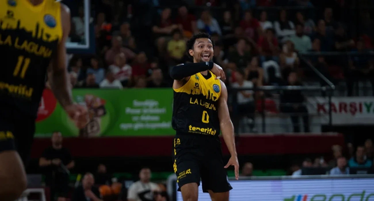 Στον Κολοσσό ο Πέιτον Γουίλις / FΙΒΑ Basketball Photos