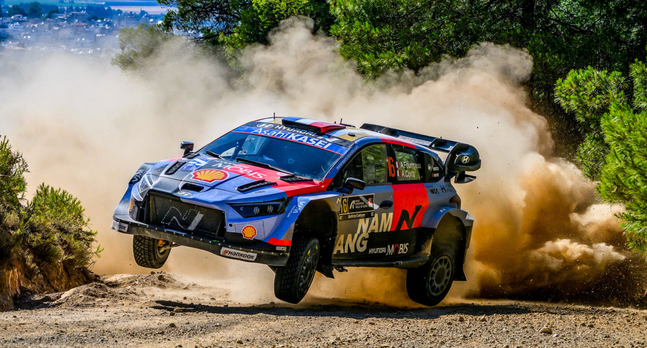 Ο Αντριάν Φουρμό στις Κολλίνες/ @WRC