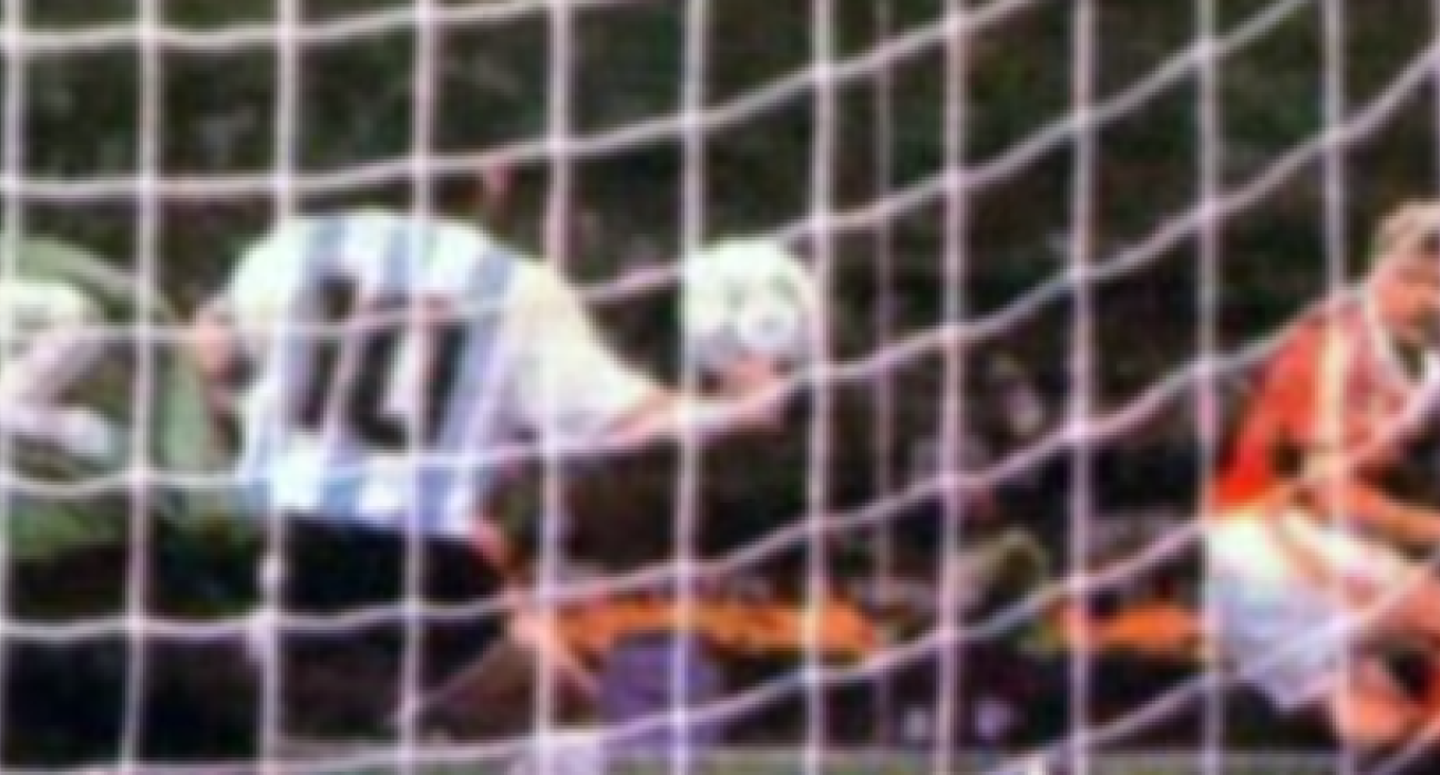 Το... χέρι του Θεού στο Παγκόσμιο Κύπελλο του 1990/Screenshot