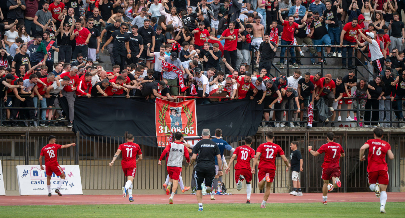 Ο Πύργος πανηγυρίζει την άνοδό του στη Super League 2