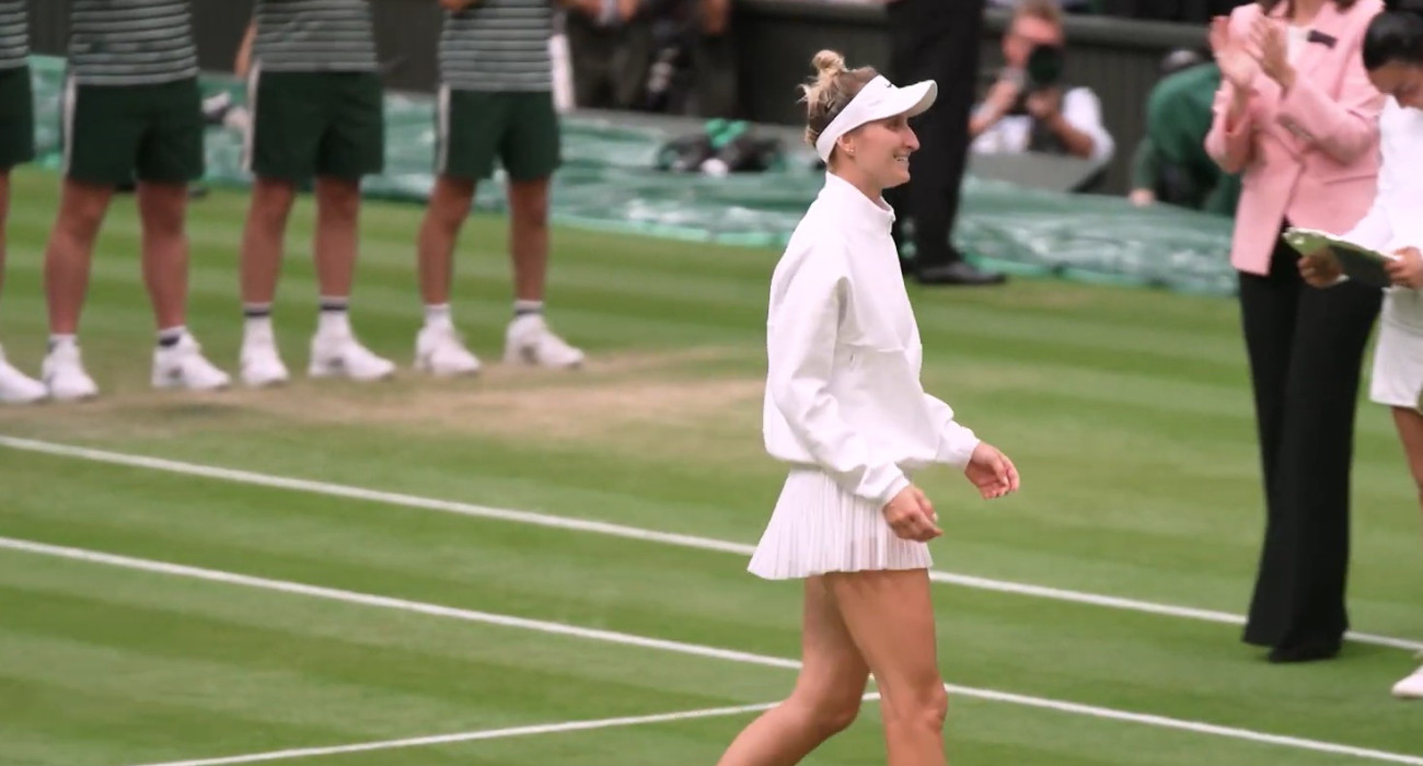 Η Μαρκέτα Βοντρούσοβα στην κατάκτηση του Wimbledon 2023 / Screenshot