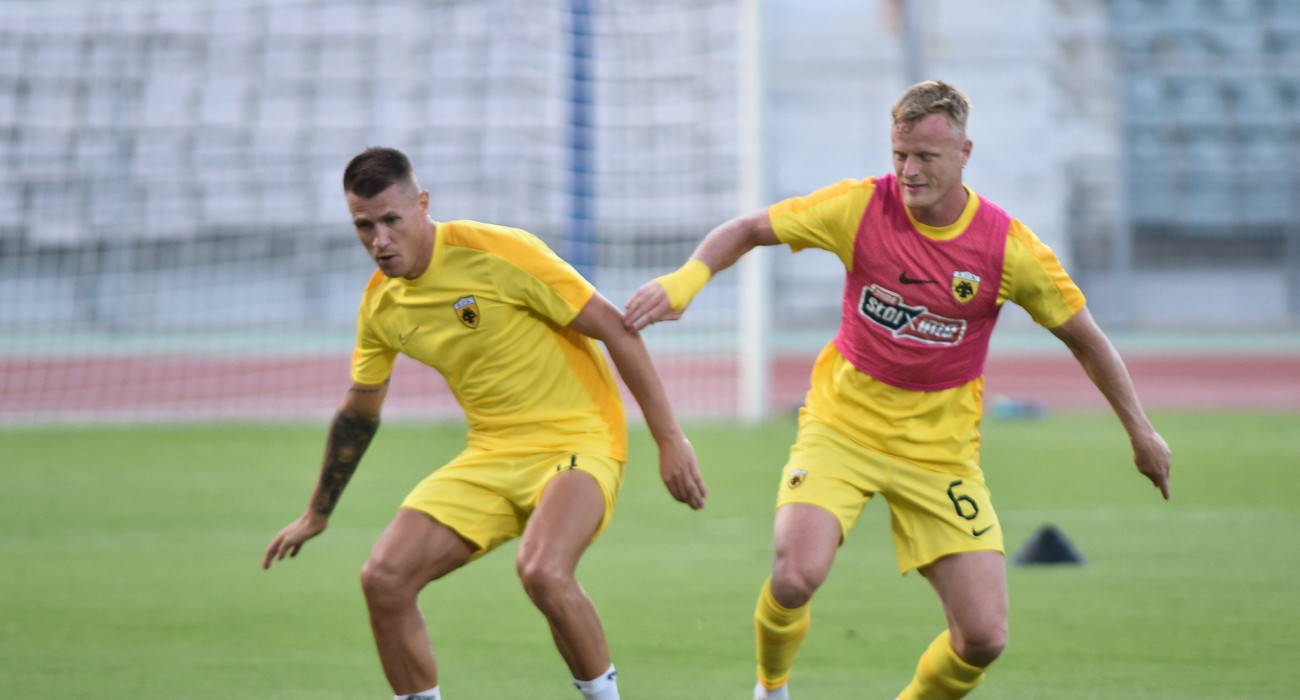 Η ΑΕΚ στα σχοινιά και ο Αλμέιδα υπό πίεση, ψάχνουν την πρώτη νίκη στα πλέι οφ