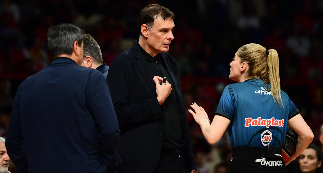 Ο λόγος που ο Μπαρτζώκας πήρε τάιμ άουτ με 0.2'' να απομένουν για τη λήξη