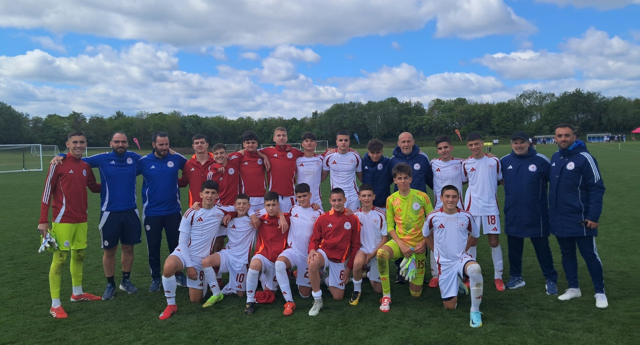 Οι «μπόμπιρες» του θρύλου... ξεπόρτισαν κι έκαναν εντύπωση στην Αγγλία