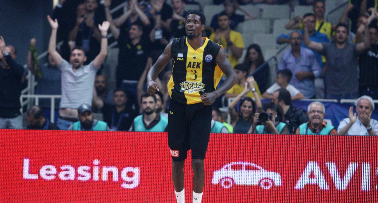 Ο Μάνι Χάρις έστειλε μήνυμα μέσω Athletiko: «ΑΕΚ, φέρε την κούπα!»