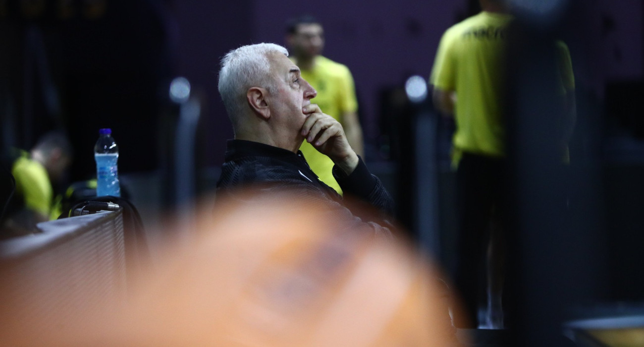 Σάκοτα και παίκτες δεν άφησαν τον αποκλεισμό να «λυγίσει» την ΑΕΚ Betsson