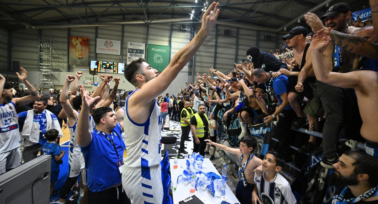 Έξαλλοι πανηγυρισμοί ομάδας και κόσμου του Ηρακλή για την επιστροφή στην Stoiximan GBL