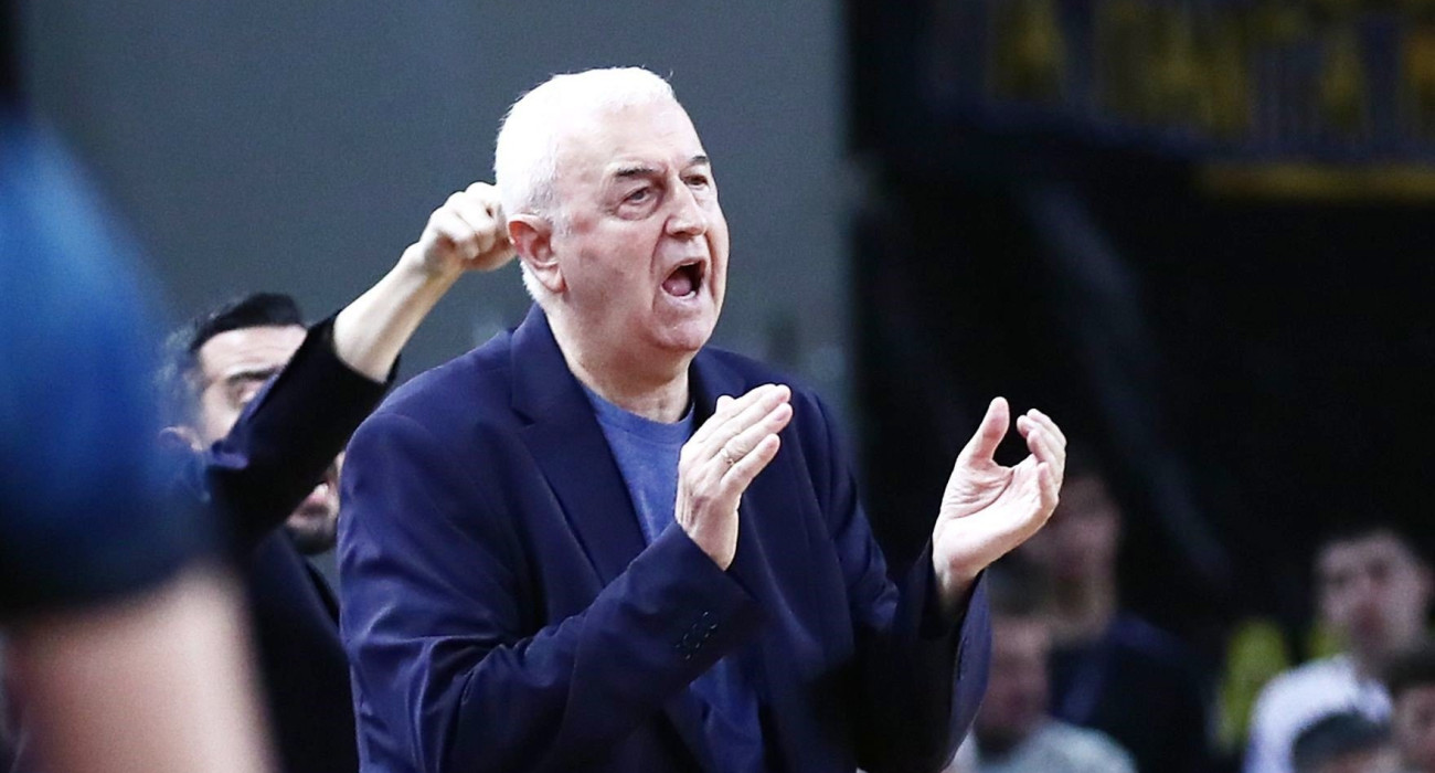 Στα άδυτα της συμφωνίας ΑΕΚ-Σάκοτα: Πώς ο Σάλε πείστηκε να μείνει head coach και τη νέα σεζόν