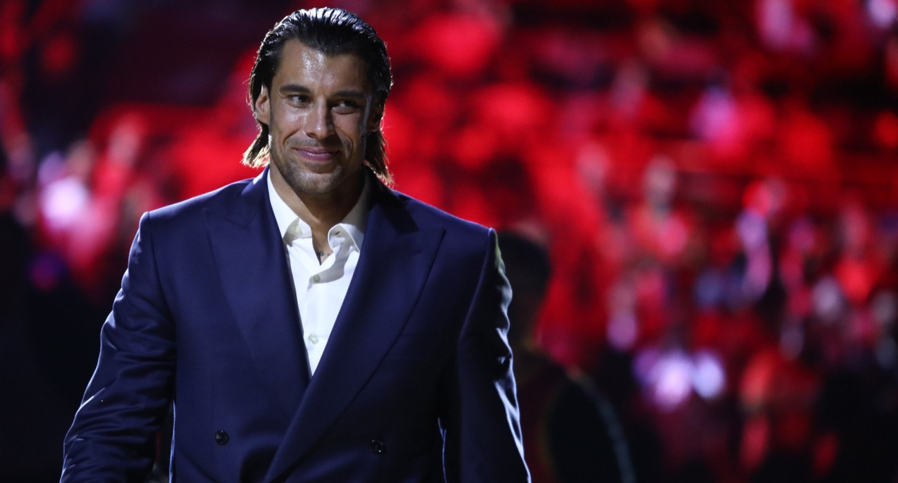 Ο Γιώργος Πρίντεζης «σενιαρίστηκε» και καταφθάνει στο Άμπου Ντάμπι