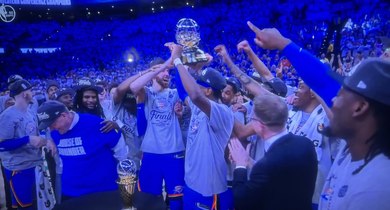 Οι Θάντερ έκαναν περίπατο κόντρα στους Τίμπεργουλβς και επιστρέφουν σε τελικούς NBA