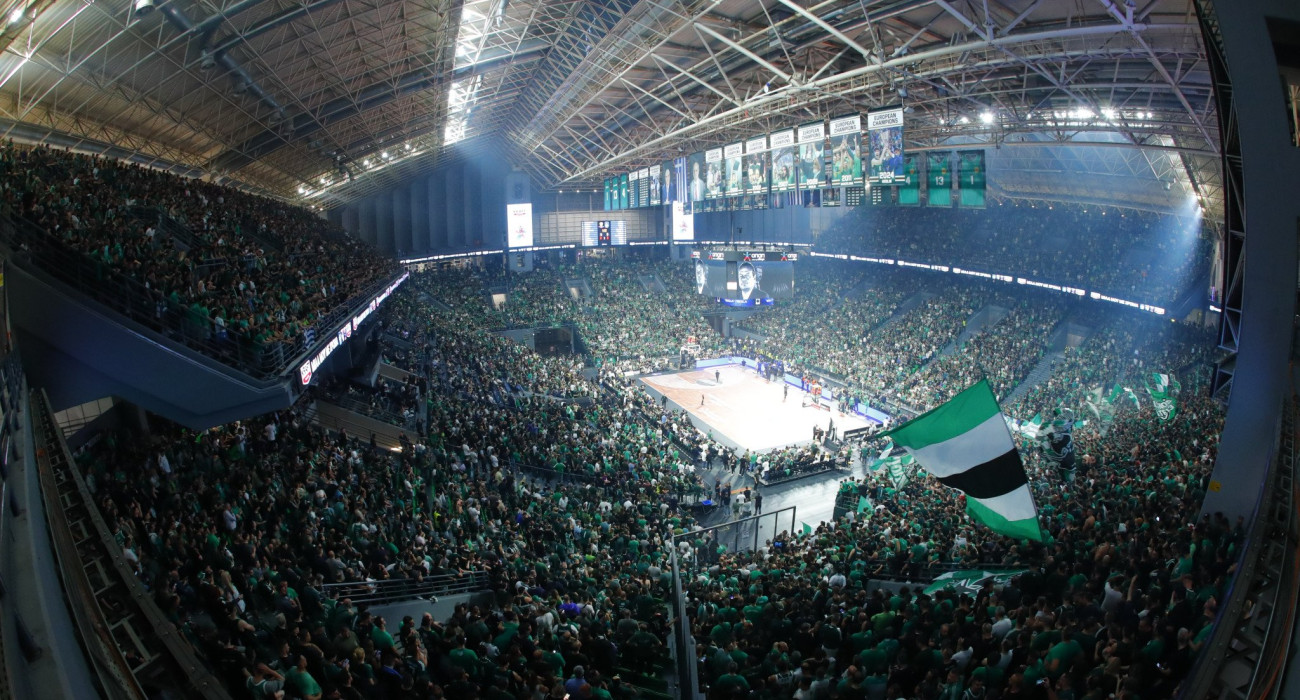 Το ΟΑΚΑ και οι φίλοι του Παναθηναϊκού / Πηγή: Eurokinissi