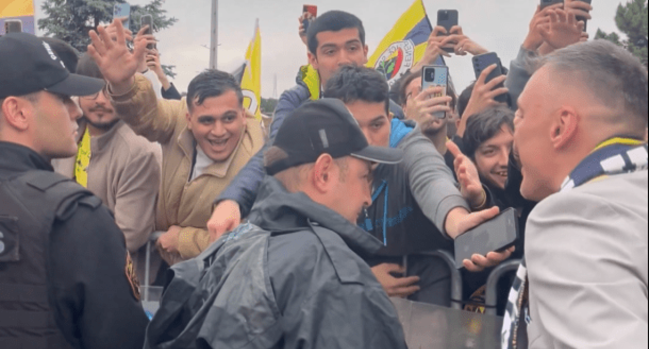 Αποθέωση για τον Σάρας στην Κωνσταντινούπολη μετά την κατάκτηση της Euroleague (video)