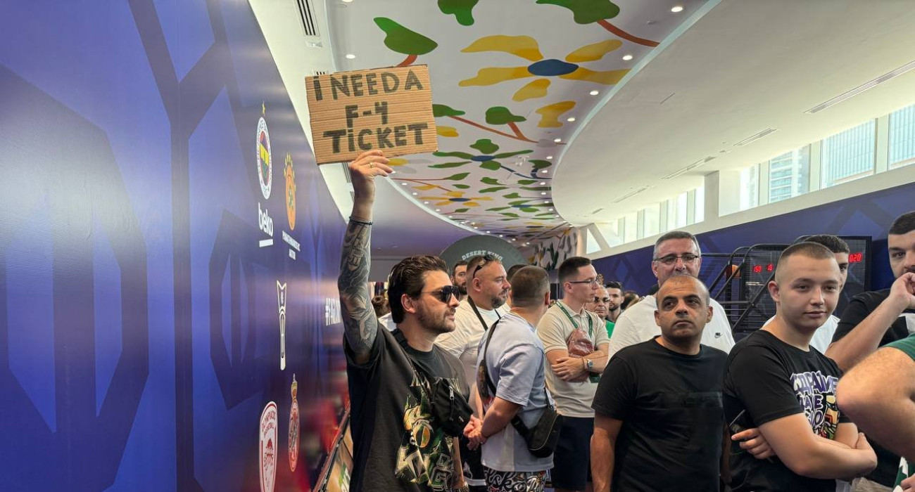 Εκατοντάδες Έλληνες χωρίς εισιτήριο στο Άμπου Ντάμπι