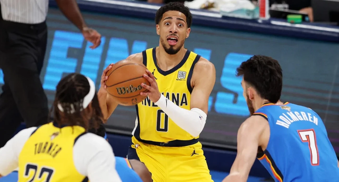 «Συναγερμός» με Χαλιμπάρτον στους Πέισερς: Αποχώρησε κουτσαίνοντας από το Game 2