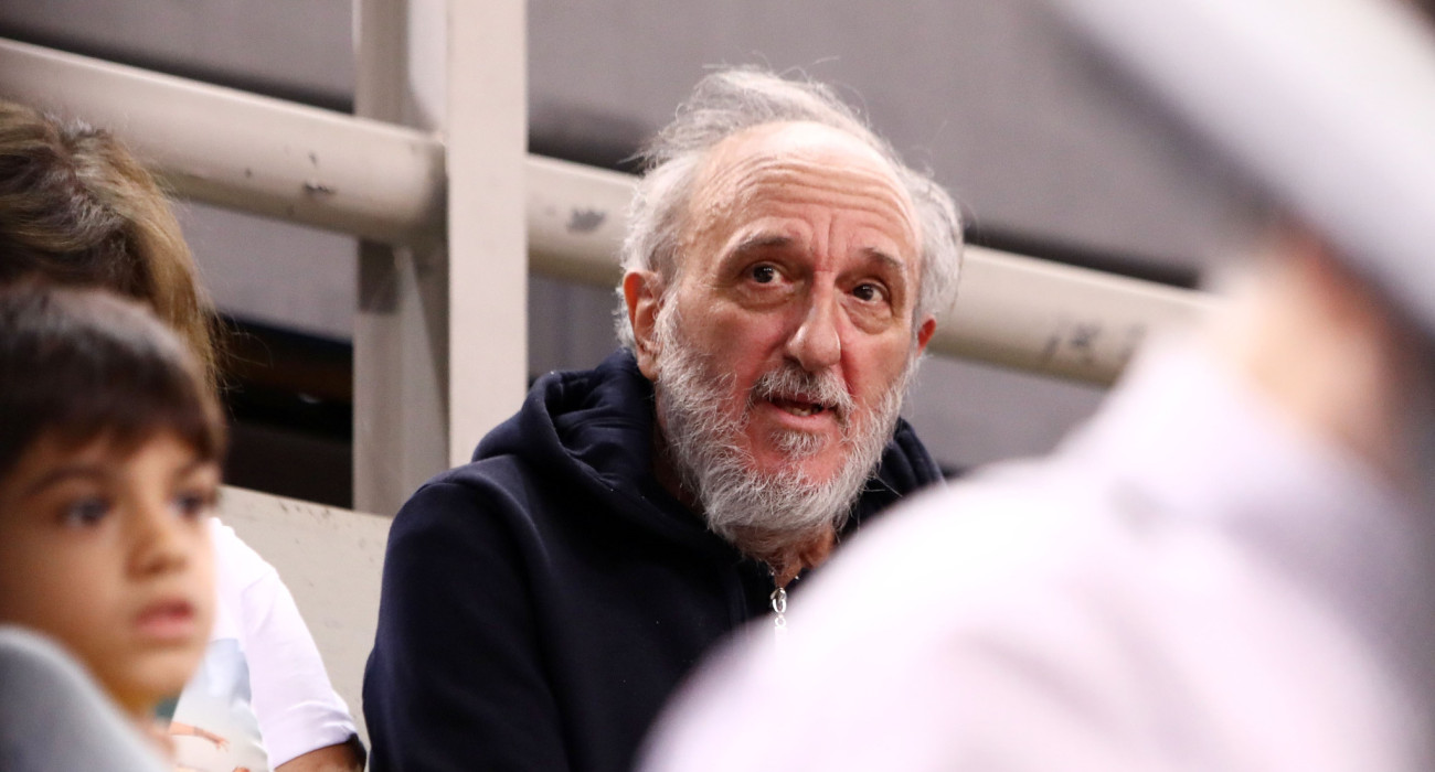 Η ΚΑΕ ΑΕΚ «αποχαιρέτησε» τον Δημήτρη Χατζηχρήστο; «Ο Αντιχούλιγκαν δεν θα ξαναγράψει»