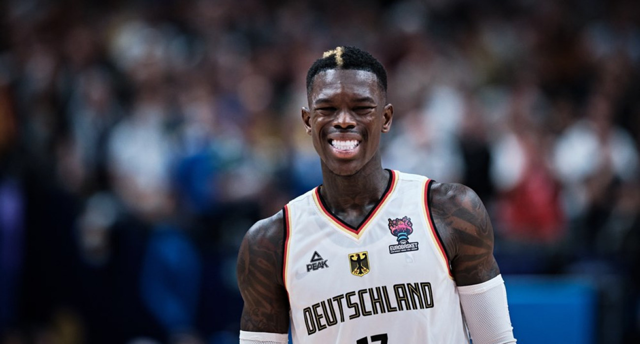 Πηγή: Eurokinissi - Ο Ντένις Σρέντερ με την φανέλα της Εθνικής Γερμανίας