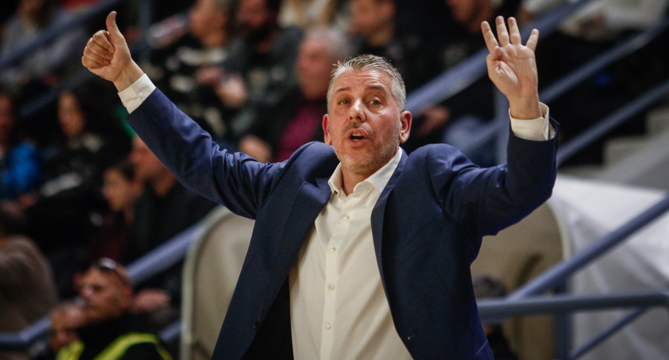 Και επίσημα στο τιμόνι του Αμαρουσίου ο Ηλίας Παπαθεοδώρου