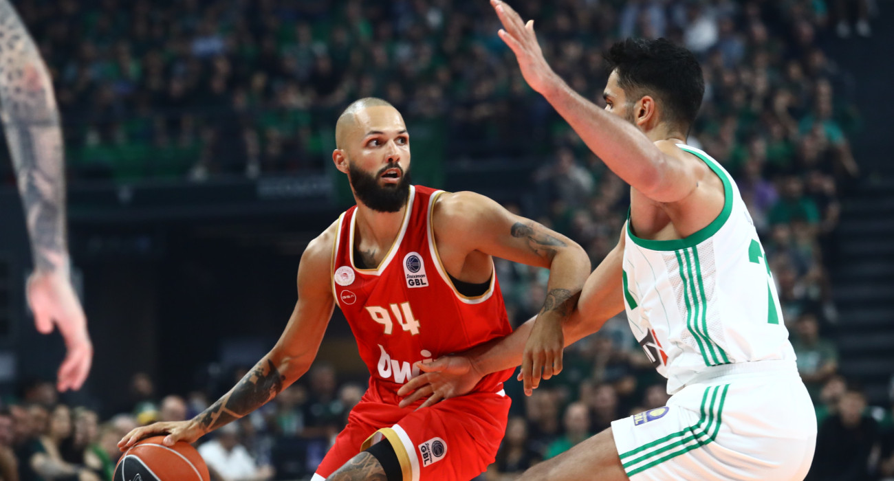 Αιχμάλωτος στα λάθη του