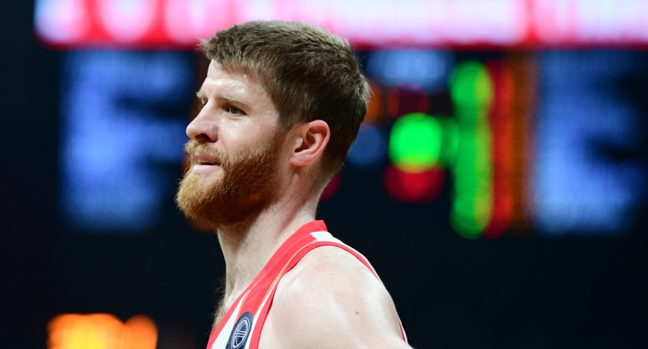 Η MVP εμφάνιση του Γουόκαπ με 16 πόντους και απόλυτη ευστοχία (video)